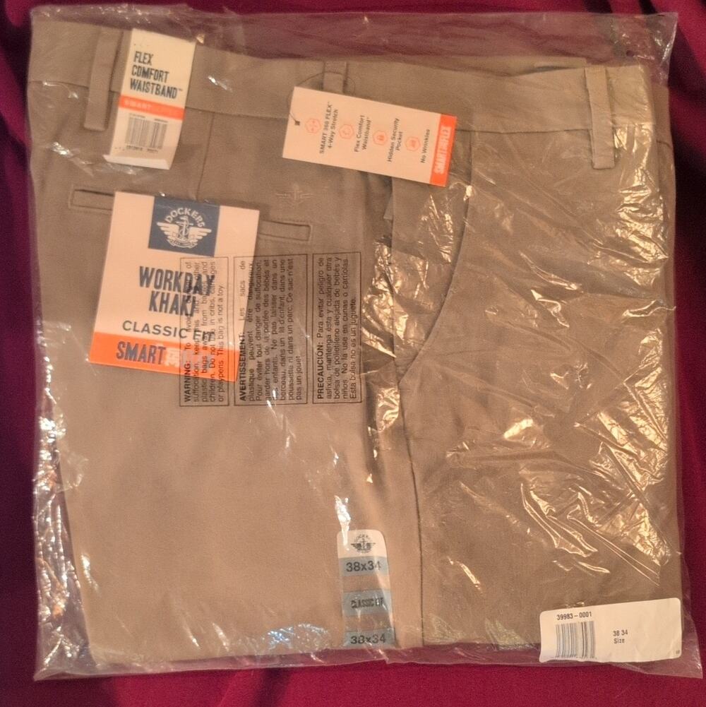 Dockers Smart 360 Flex Khakis Classic Fit Stretch Wrinkle Resistant Beige 38